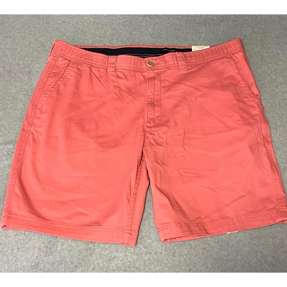St Johns Bay Mens Tropical Rose Stretch Shorts Size 42 Straight Fit NWT $36